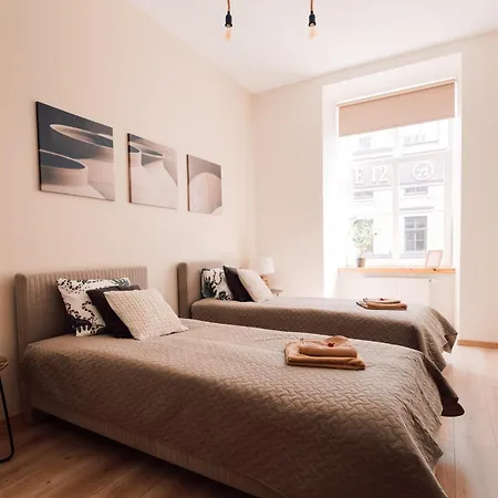Apartment Harmony Apartment/9 Guests/ 4 Bedroom / Old Town